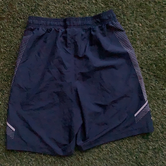 Under Armour shorts - Picture 3 of 5